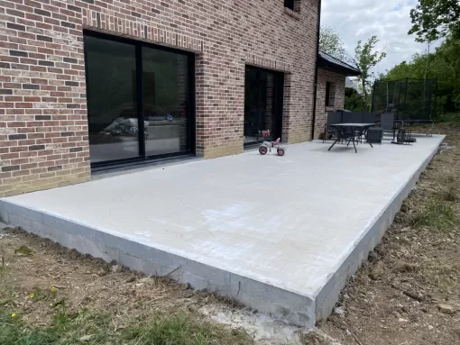 Réalisation d'une terrasse béton , Saint-Omer, CMI Audomarois