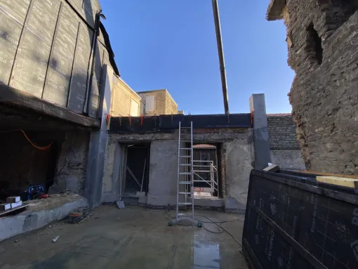 Coulage de poteaux béton en rénovation à Boulogne-sur-Mer, Saint-Omer, CMI Audomarois