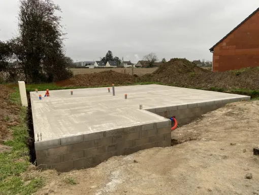 Dalle béton à Saint-Omer, Saint-Omer, CMI Audomarois